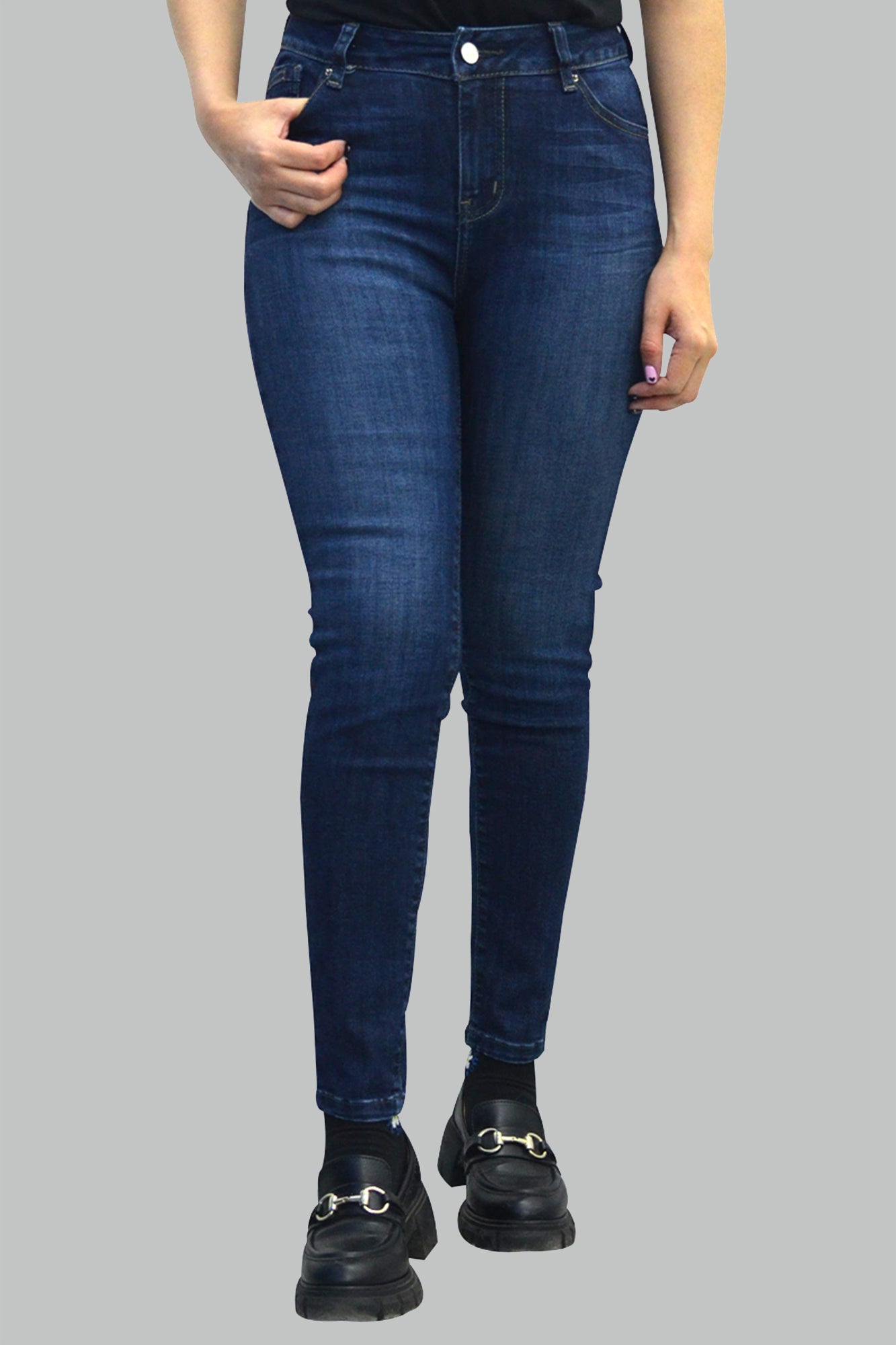 Pantalón skinny fit de mezclilla para mujer